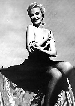Phyllis Dixey